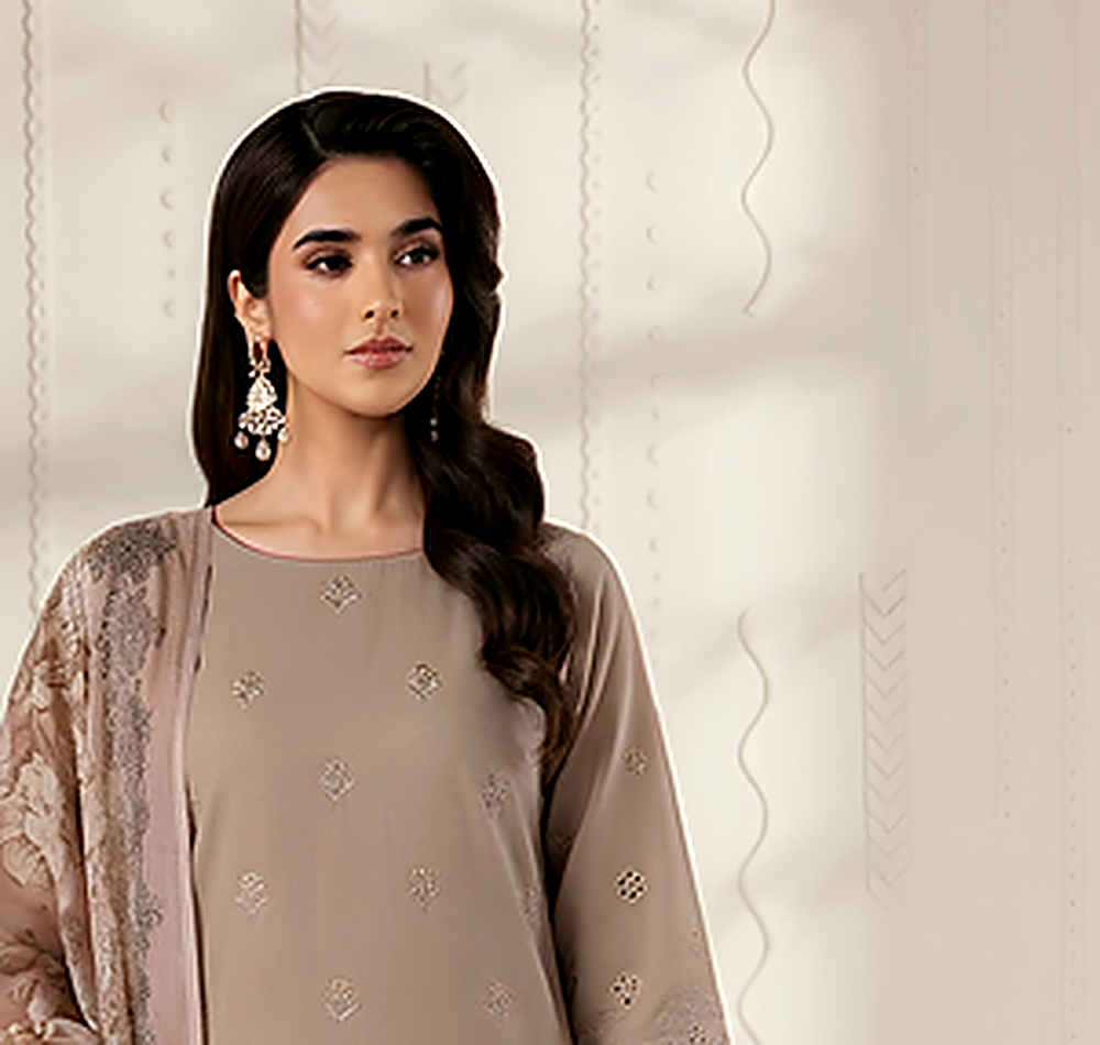 The Alizeh Embroidered Lawn Suit — Ready to Wear